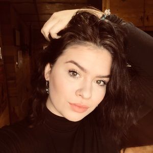Meet your Posher, Paige
